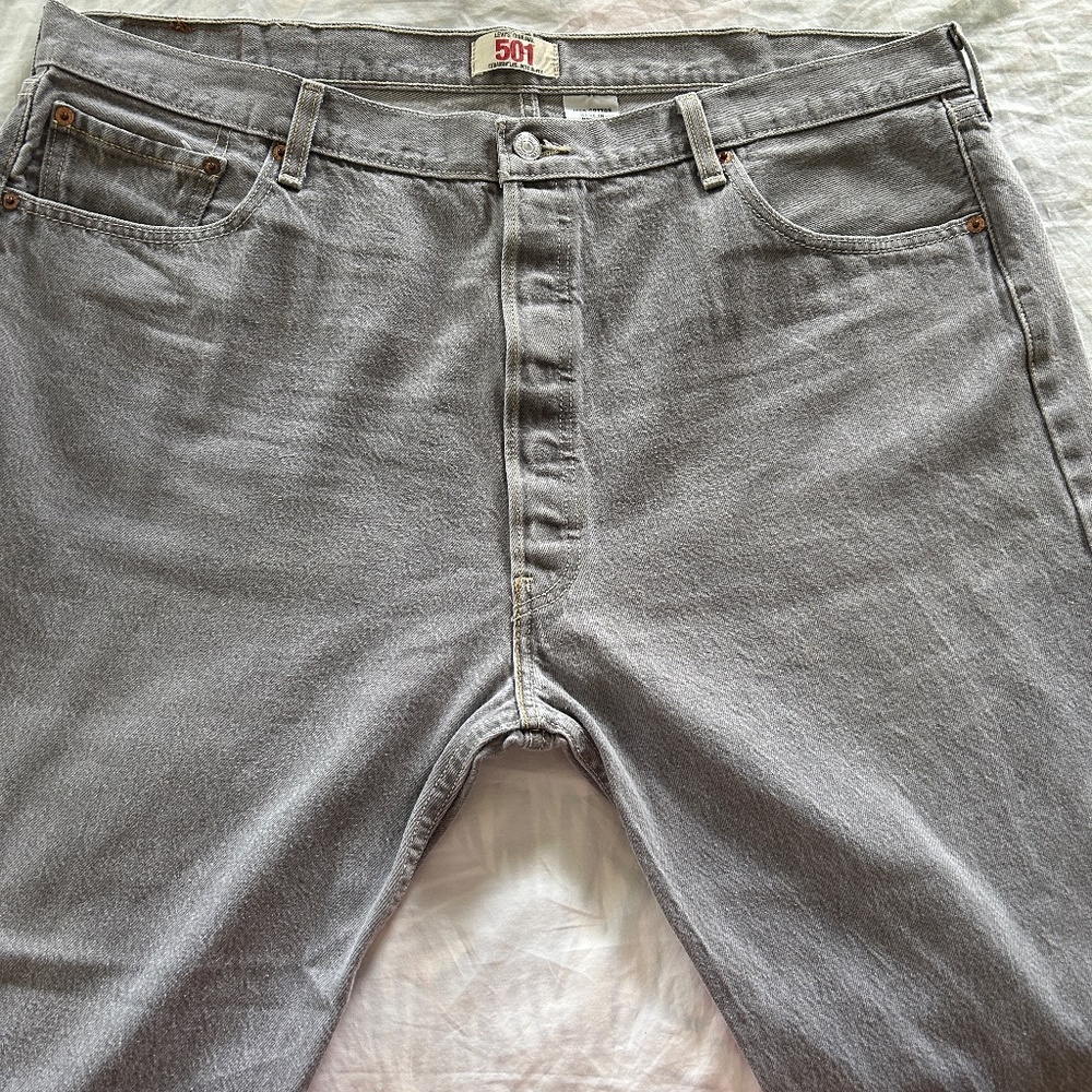 Levi 501's Button fly Gray W44 x L32